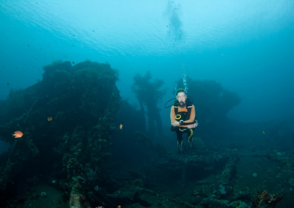 Scuba Diving in Bali - wreck diver