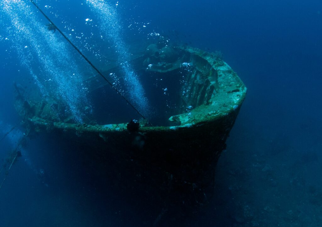 wreck diving in Bali - boga shipwreck