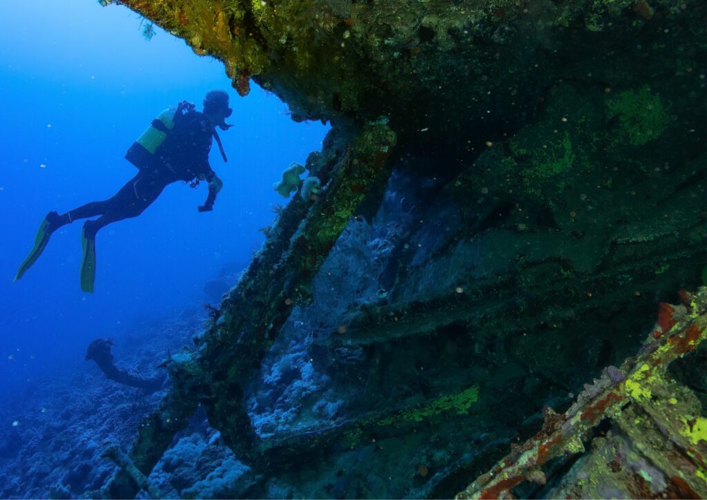 advanced wreck diving - big wreck with a diver